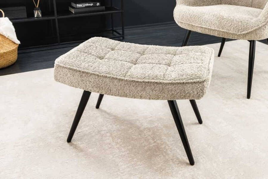 Invicta Interior Moderne Hocker SCANDINAVIA champagner greige Bouclé schwarze Metallbeine Fußhocker 44028