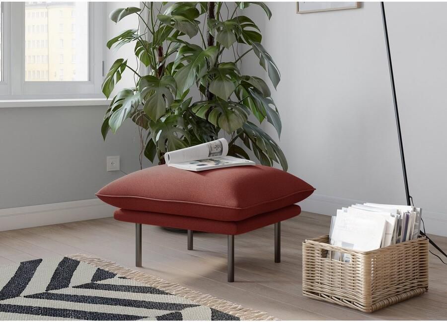 Andas Hocker Stine Bijzonder design door kussen-look en opstaande naad by Morten Georgsen