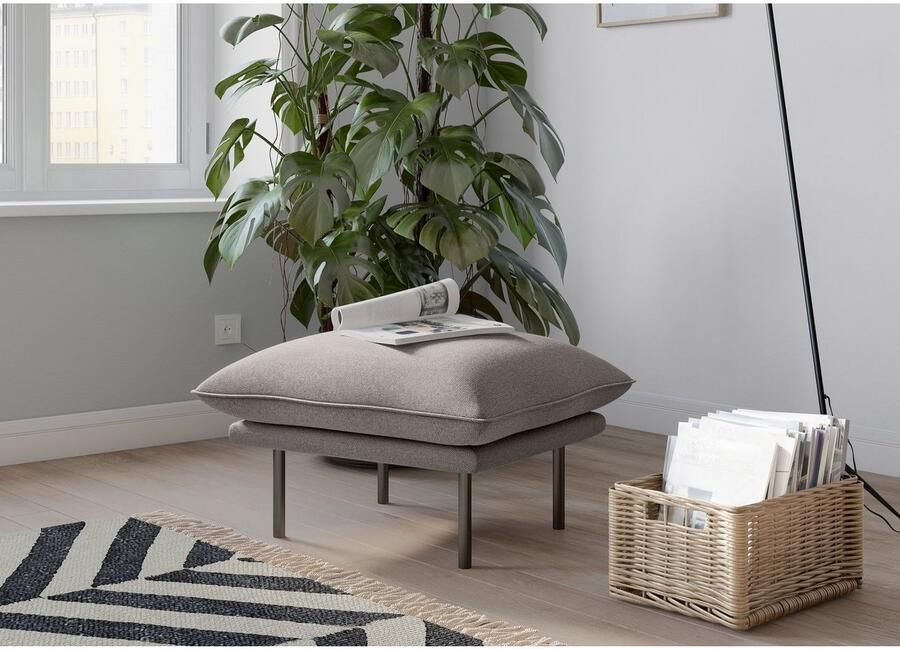 Andas Hocker Stine Bijzonder design door kussen-look en opstaande naad by Morten Georgsen