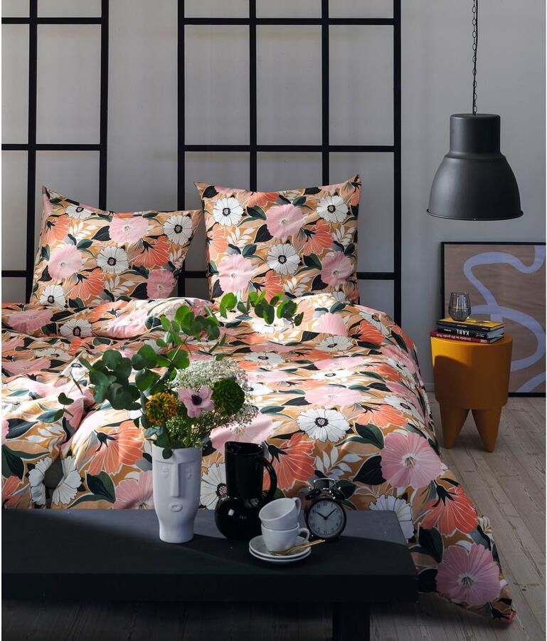 APELT Overtrekset Smilla Scandinavische bloemen getekende bloemkelken in scandi-stijl (2-delig)