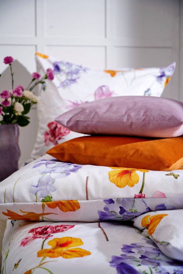 APELT Omkeerbaar beddengoed Celine modieuze opschrift met handgeschilderde zomerbladeren