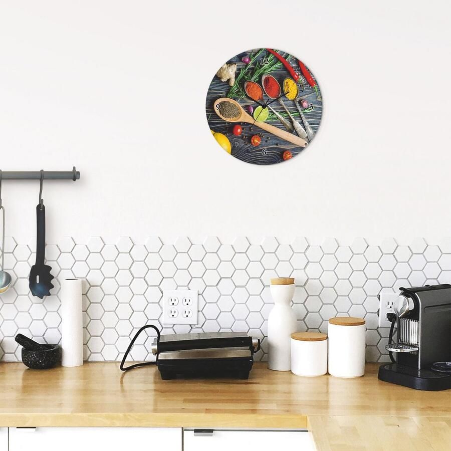 Artland Wandklok Glazen klok rond specerijen in metalen lepels