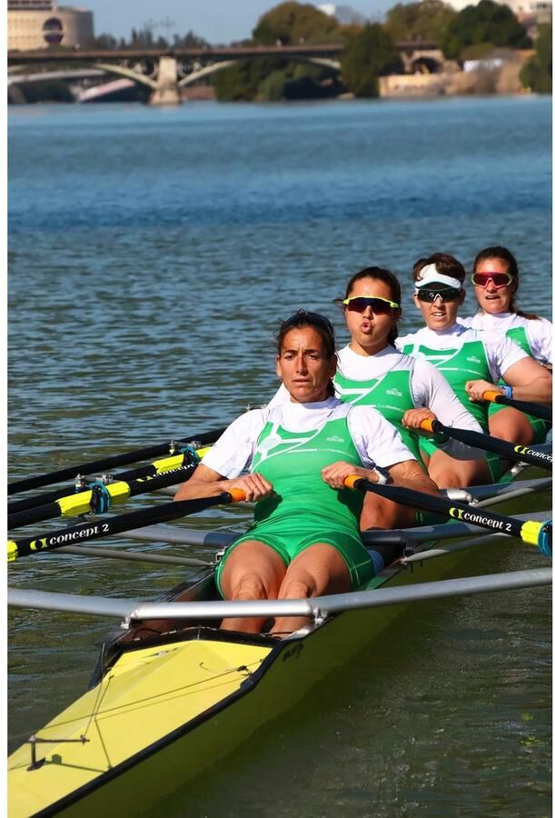 Canon Objectief RF-S 18-150 mm F3.5-6.3 IS STM Geschikt voor EOS R-systeemcamera's (bijv. EOS R100 R50 R10 R7) - Foto 4