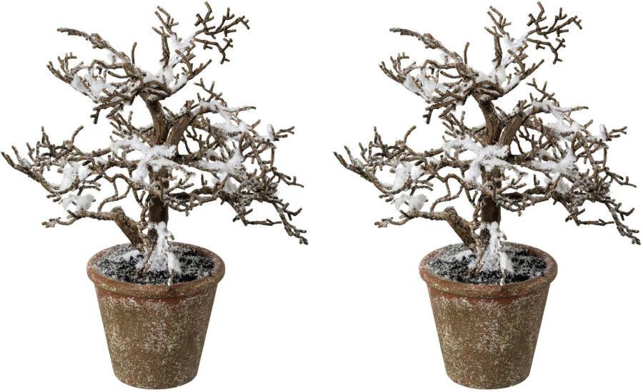 Creativ green Kunstkerstboom Kerst versiering in keramische pot in terracotta-uiterlijk (2 stuks)