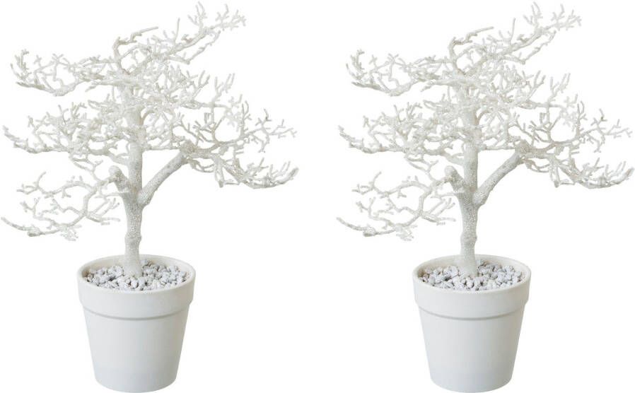 Creativ green Kunstkerstboom Kerst versiering in kleur passend pot en met glinsterende uitstraling (2 stuks)