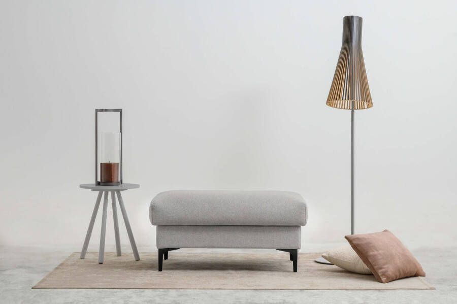 INOSIGN Hocker Henry met metalen poten in een modern design