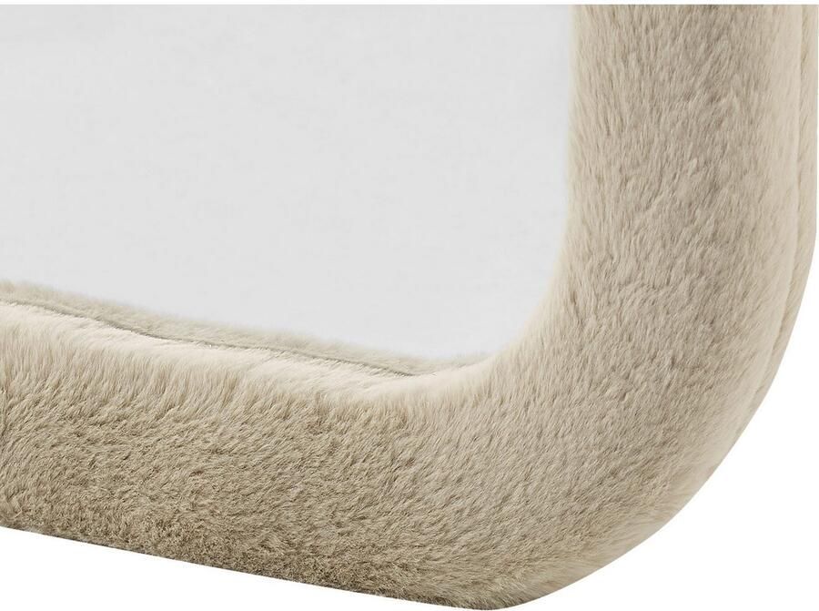 SalesFever Staande spiegel Bristol spiegel 160 cm hoog Uniek afgerond frame van imitatiebont (1 stuk)