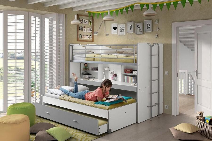 Vipack Hoogslaper Bonny met 3 slaapplaatsen super praktisch in de kinderkamer met groot schrijfblad planken veel functionaliteit op kleine ruimte