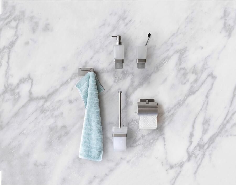 Wenko Poetsbeker Turbo-Loc Genova mat bevestigen zonder boren