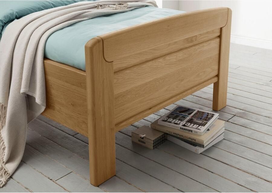 WIEMANN Houten bed Kiruna Bedframe gedeeltelijk massief eiken Hoofd- en voeteneinde van massief hout verschillende maten in comfort hoogte