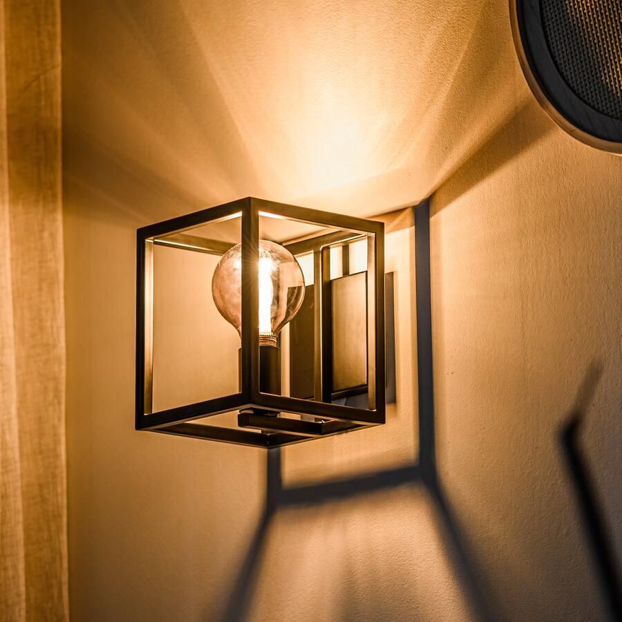 BASE Wandlamp Justyne 1-lamps Zwart