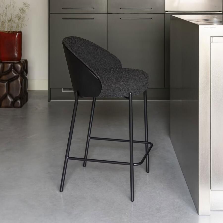 Dutchbone Barkruk Rodin Essenhout en Bouclé Zwart (zithoogte 65cm)