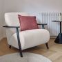 Kave Home Meghan fauteuil wit geschoren effect met massief essenhouten poten met wengé-afwerking - Thumbnail 2