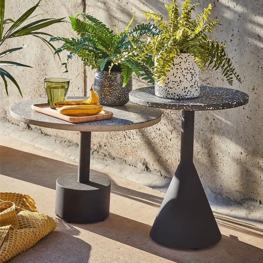 Kave Home Delano zwart terrazzo bijzettafeltje met zwart stalen poten Ø 40 cm - Foto 2