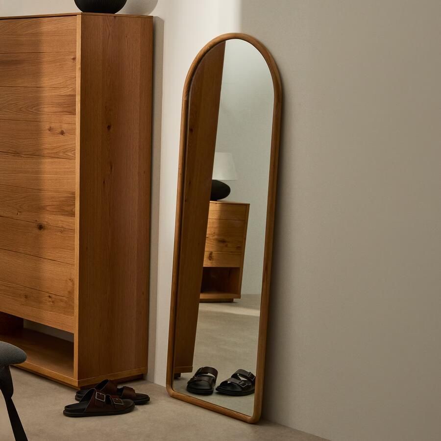 Kave Home Gebogen Spiegel Milsa Teakhout 155 x 55cm Naturel Passpiegel