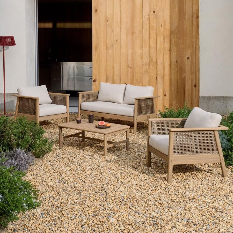 Kave Home Loungeset Alabe Acaciahout en rattan Met 2-zits bank 2 fauteuils en salontafel Beige Bruin