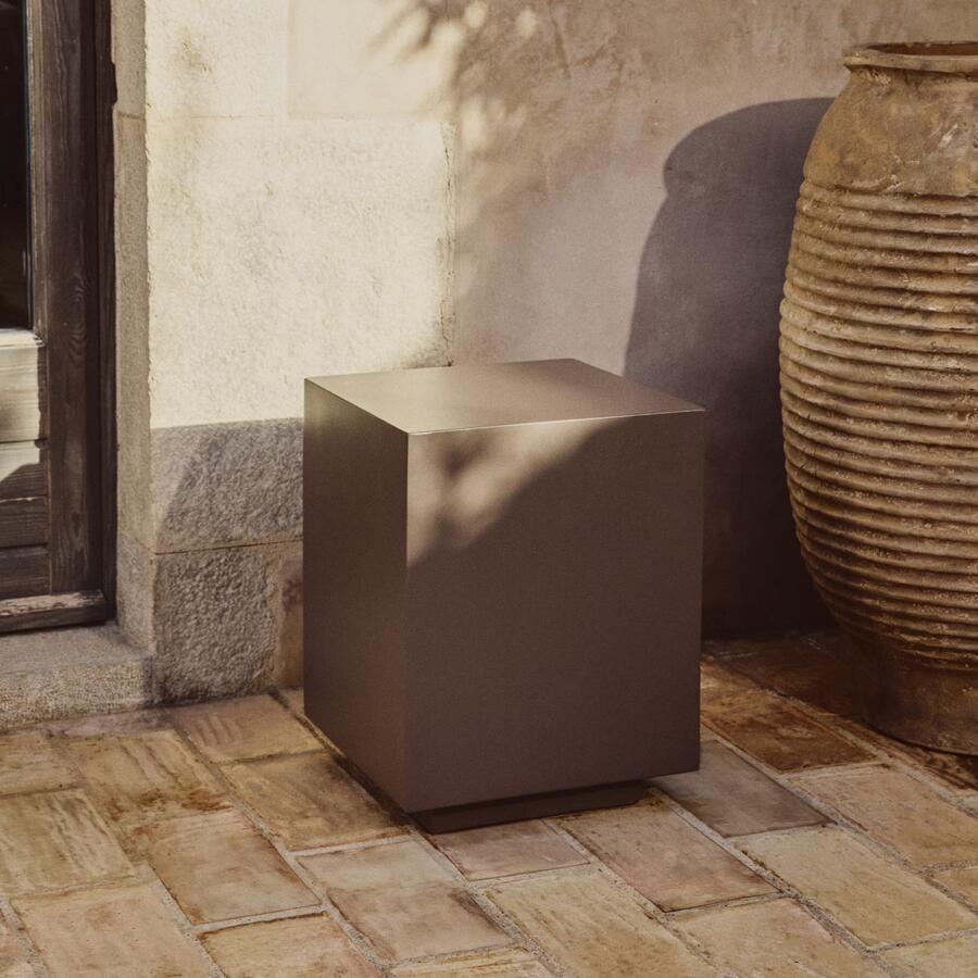 Kave Home Outdoor Bijzettafel Rustella 35 x 35cm Bruin