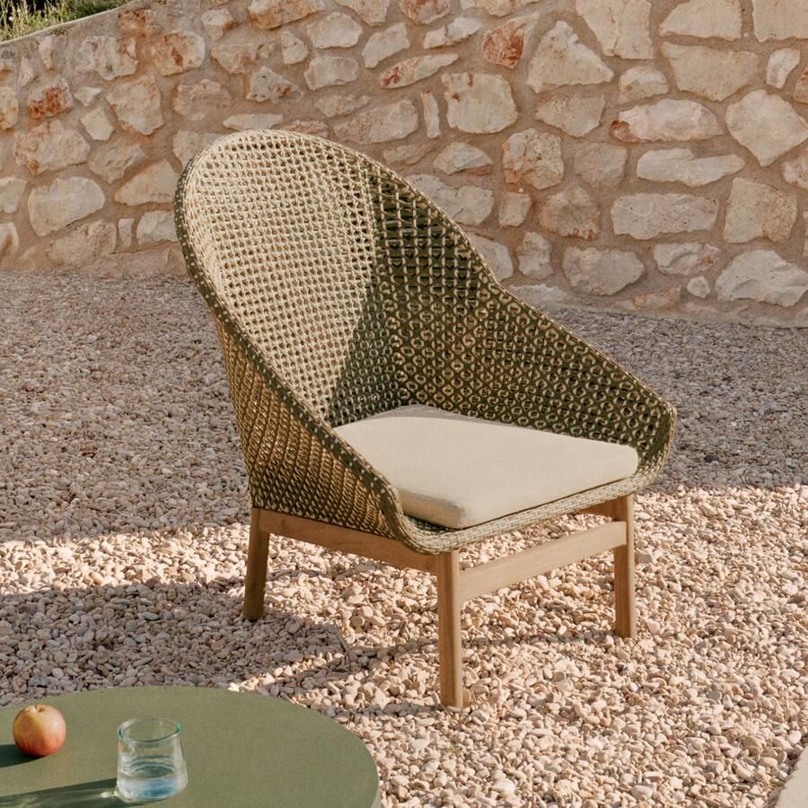 Kave Home Outdoor Fauteuil Olbia Met hoge rug Rattan en Teakhout Groen