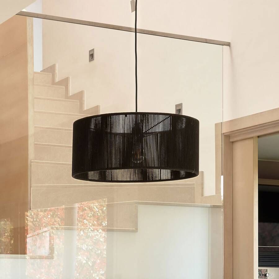 Kave Home Cantia katoenen plafondlamp met zwarte afwerking Ø 47 cm