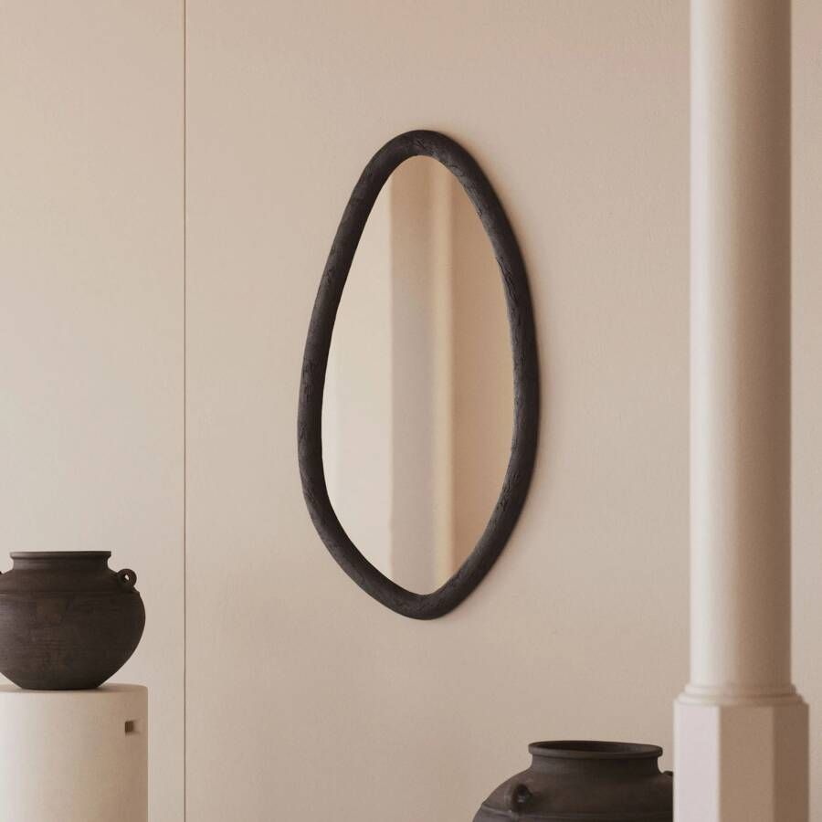 Kave Home Organische Spiegel Magrit Mungurhout 110 x 60cm Zwart