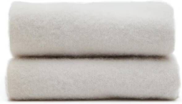 Kave Home Plaid Hura Wol 170 x 130cm Beige