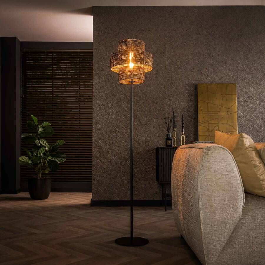 LifestyleFurn Vloerlamp Jaamal 165cm hoog Burned finish Zwart bruin