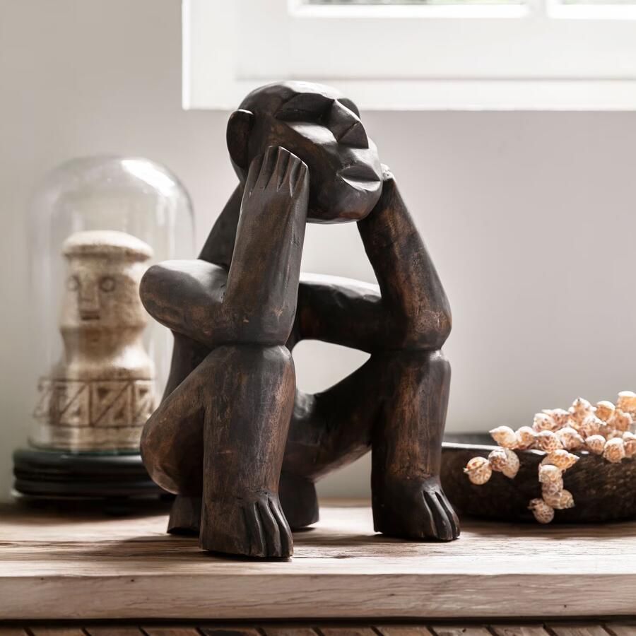 MUST Living Ornament Do Nothing Mahoniehout 30cm hoog Bruin