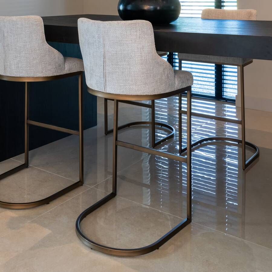 Richmond Interiors | Barstoel Bolton Natural Renagade brass | Zitmeubels eetkamer | Barstoel