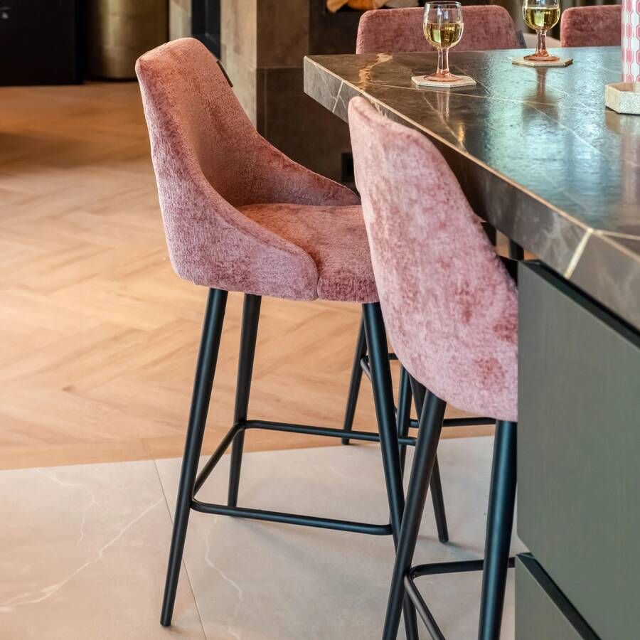 Richmond Interiors Richmond Barstoel Brooke Chenille Roze (zithoogte 67cm)