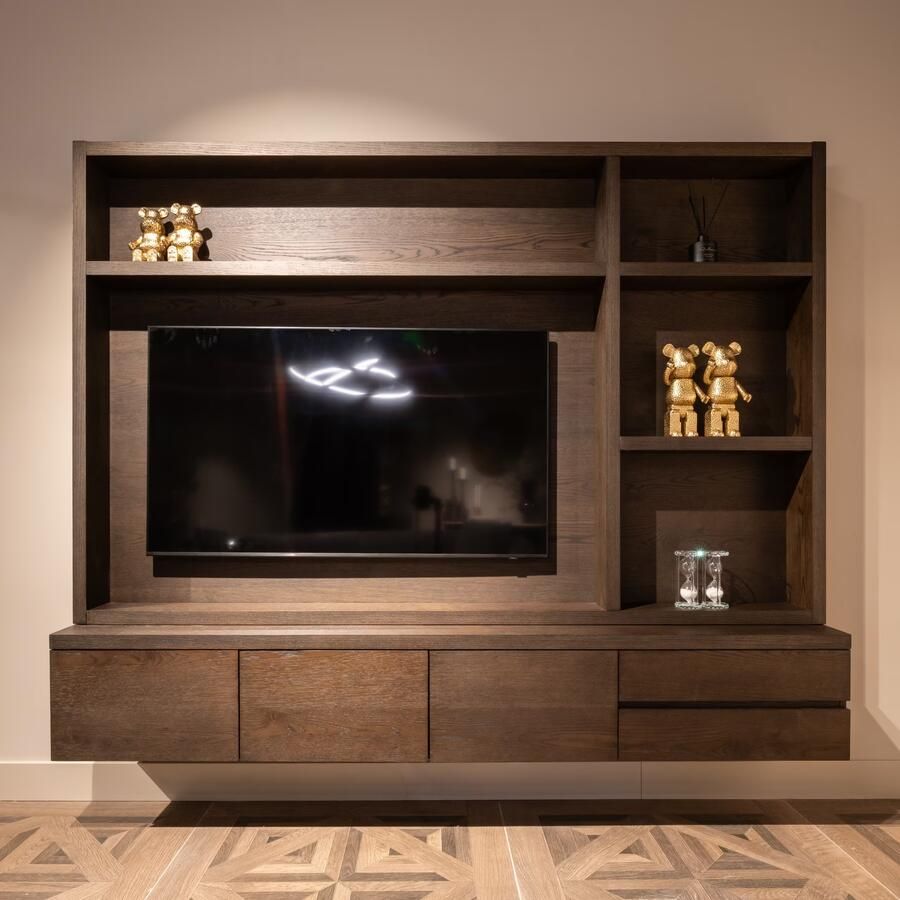 Richmond Interiors | TV-meubel Lachance brown 3-doors 2-drawers | Woonkamer meubels | Tv-dressoirTv-meubel