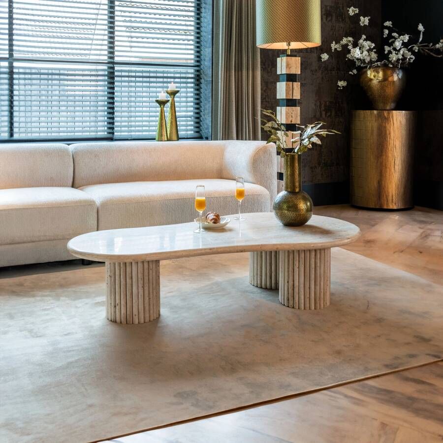 Richmond Interiors Richmond Organische Salontafel La Cantera 150 x 80cm travertin Beige Japandi