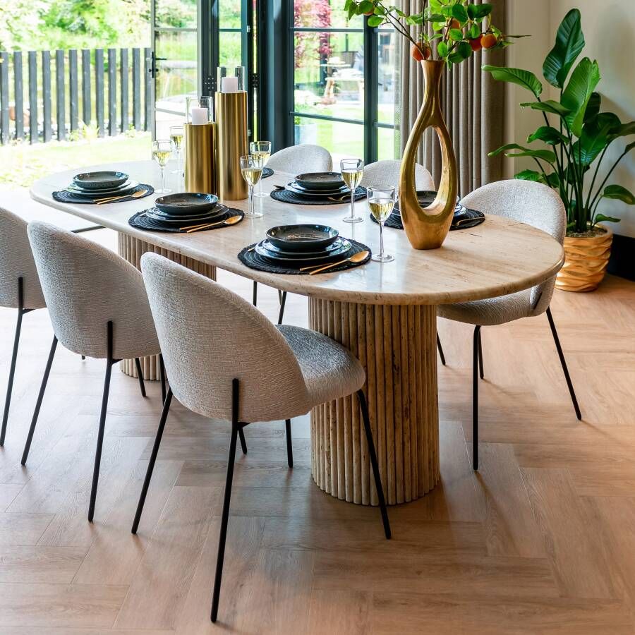 Richmond Interiors Richmond Ovale Eettafel La Cantera Travertin 240 x 110cm Beige Ovaal