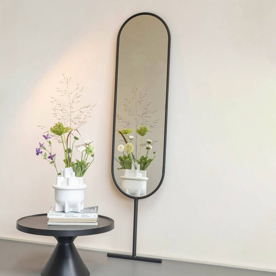 Zuiver Spiegel Tess 165 x 38cm Zwart Ovaal