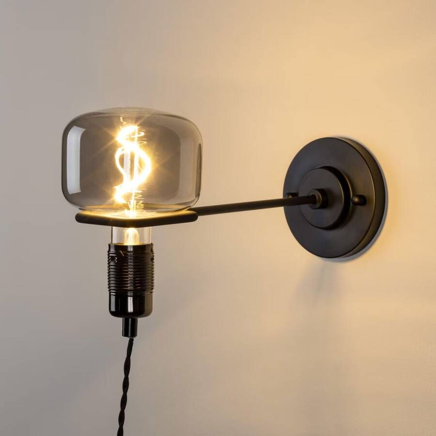 Zuiver Wandlamp Hazy Zwart