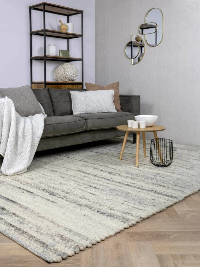 Vloerkledenwinkel Momo Rugs Sten Vloerkleed 140 x 200 cm Beige