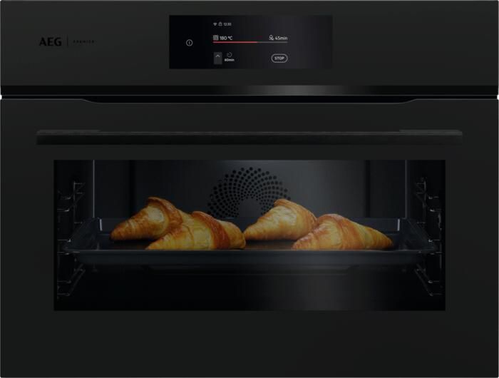 AEG 7000 MealAssist met SteamBake Heteluchtoven met stoomondersteuning met pyrolysereiniging CP7400T