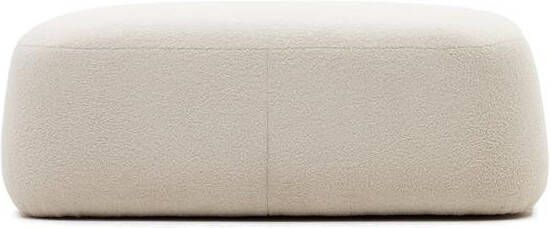 Kave Home Martina-voetenbank van gebroken witte schapenvacht 123 x