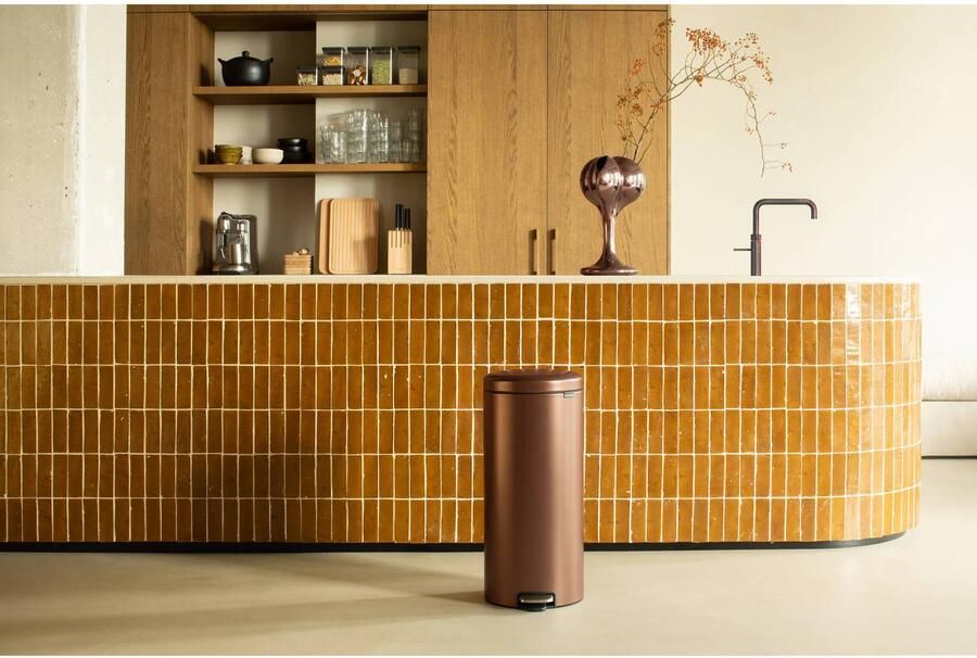 Brabantia NewIcon Pedaalemmer 30 liter kunststof binnenemmer Warm Bronze - Foto 3