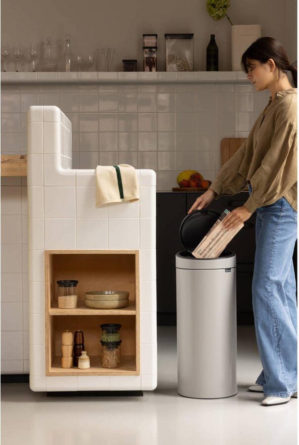 Brabantia Touch Bin afvalemmer 30 liter met kunststof binnenemmer - Foto 3