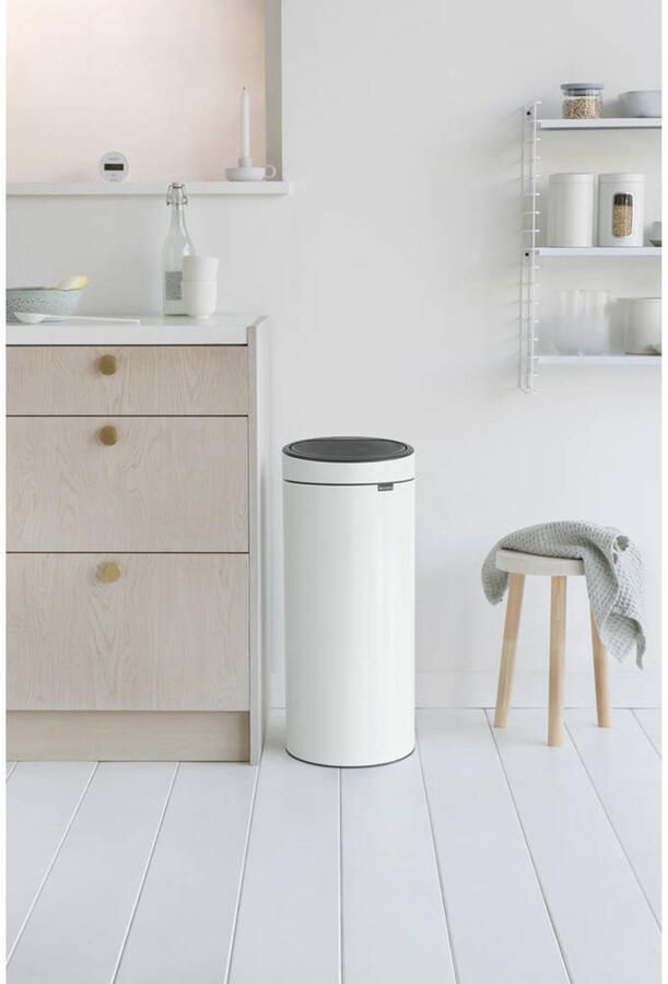 Brabantia Touch Bin afvalemmer 30 liter met kunststof binnenemmer White - Foto 4