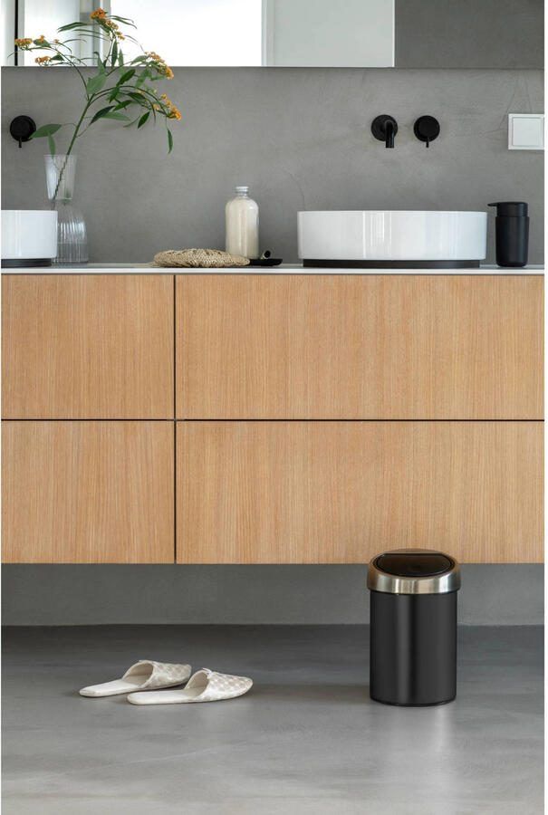 Brabantia Touch Bin wandafvalemmer 3 liter met kunststof binnenemmer Matt Black Matt Steel - Foto 2
