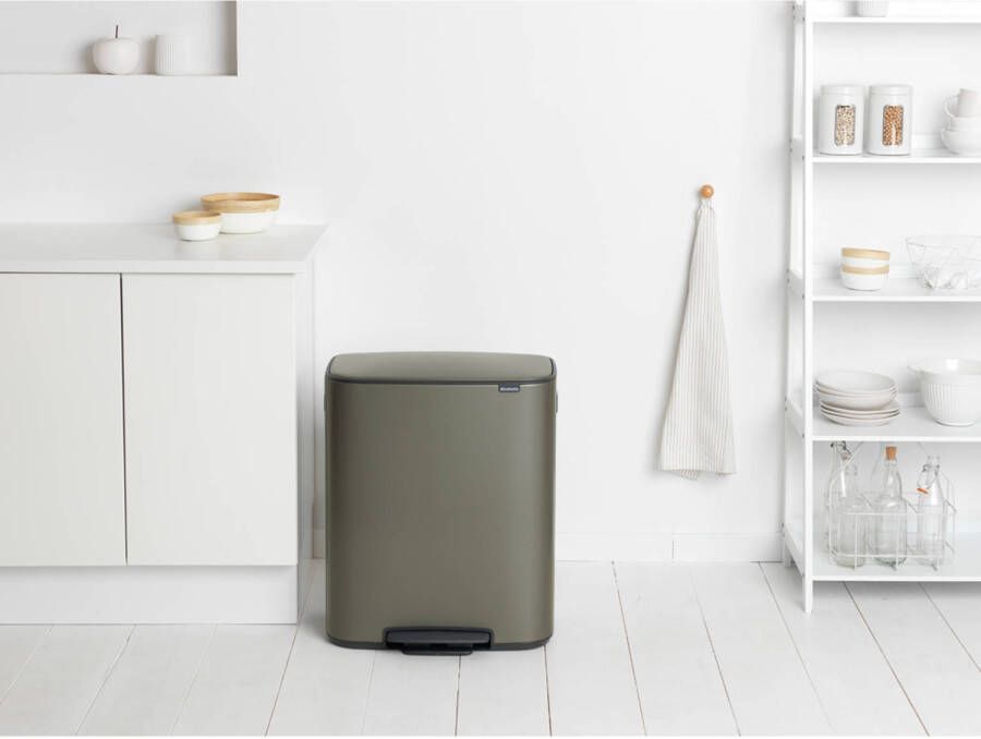 Brabantia Bo pedaalemmer 60L met kunststof binnenemmer Platinum