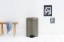 Brabantia Pedaalemmer 20 liter 'newIcon' met kunststof binnenemmer Platinum - Thumbnail 2
