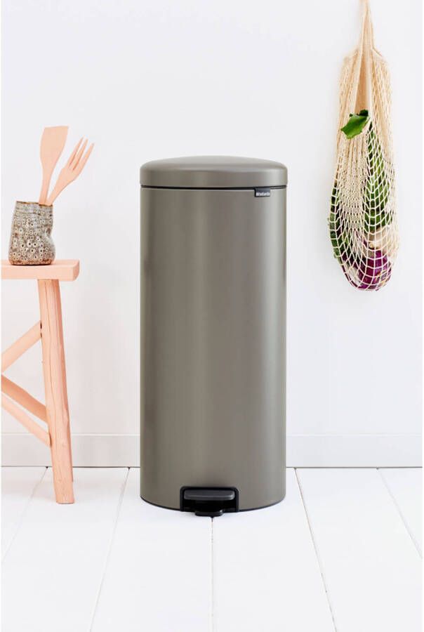 Brabantia NewIcon pedaalemmer 30L met kunststof binnenemmer Platinum