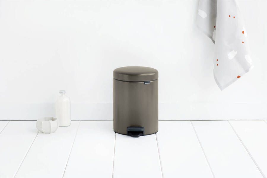 Brabantia NewIcon pedaalemmer 5L met kunststof binnenemmer Matt Steel