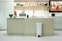 Brabantia StepUp Prullenbak Pedaalemmer 40 liter Light Grey - Thumbnail 3