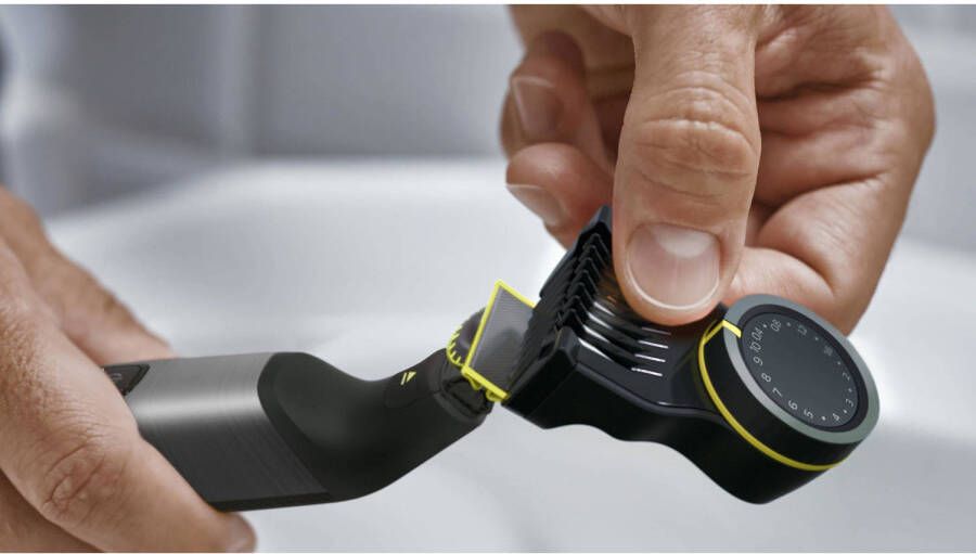 Philips OneBlade Pro 360 Face & Body QP6552 15 trimmer scheerapparaat en styler