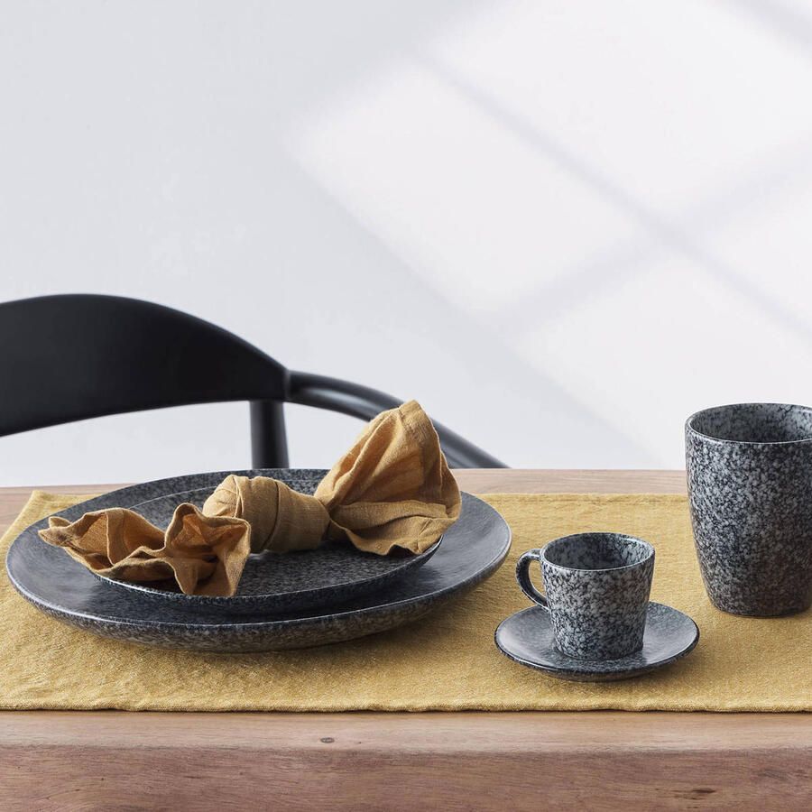 Kave Home Nina stoel in massief acaciahout met zwarte afwerking en beige papieren koord. - Foto 4