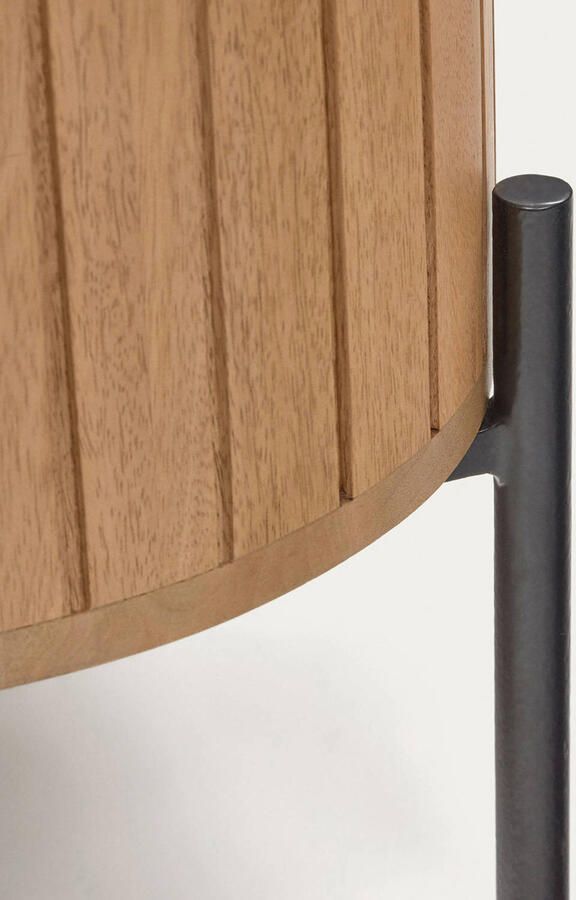 Kave Home Licia nachtkastje met 1 deurtje in massief mangohout en zwart gelakt metaal 55 x 55 cm - Foto 4