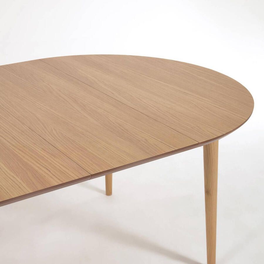 Kave Home Oqui ovale uitschuifbare tafel in eiken fineer met massief houten poten Ø140 (220) x 90 cm